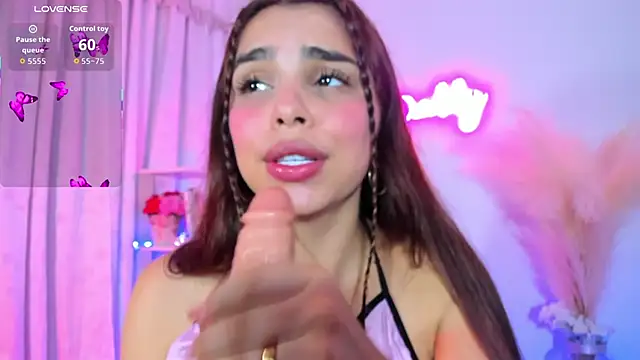 crisbell lopez online show from September 28, 1:34 am