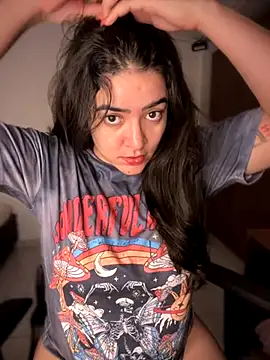 Lia flowers online show from November 3, 5:11 am