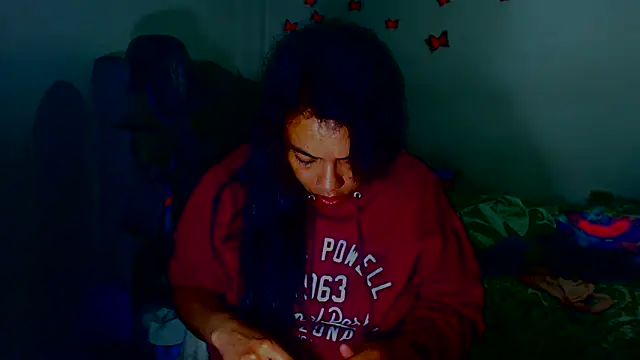 AmaraRoberts420 online show from November 29, 4:05 am