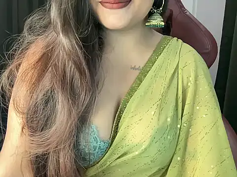shanayaaa 1 online show from June 17, 7:26 pm
