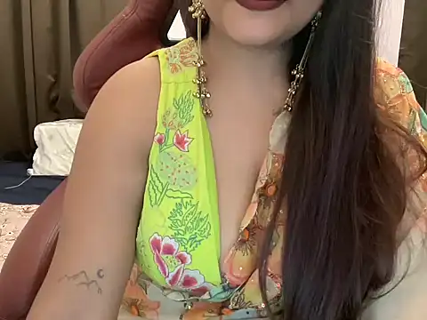 shanayaaa 1 online show from June 26, 7:37 pm