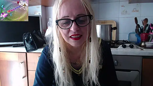 martachatte online show from September 22, 9:30 am