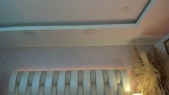 Rebeca jones online show from April 28, 12:20 pm