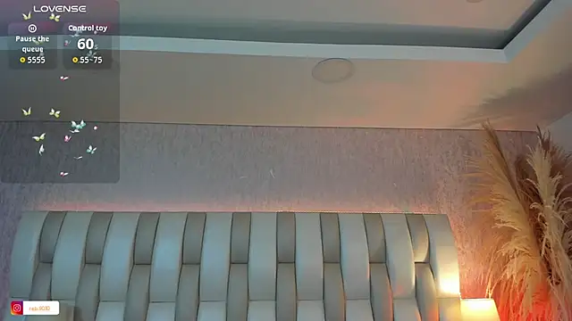 Rebeca jones online show from April 23, 12:23 pm