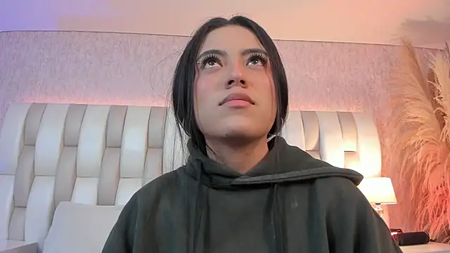 Rebeca jones online show from April 24, 12:30 pm