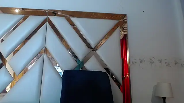 nathaly low1 online show from April 23, 12:40 pm