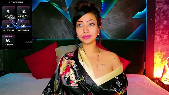 ElyaQuinn online show from November 12, 7:39 am