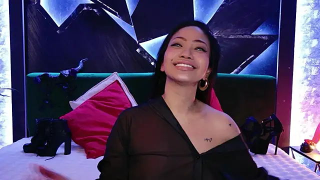 ElyaQuinn online show from April 23, 6:54 am