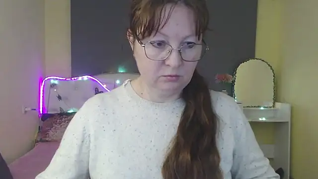 VanessaHotts online show from April 25, 5:32 am