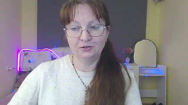 VanessaHotts online show from April 25, 1:41 pm