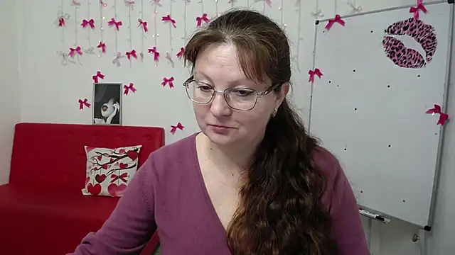 VanessaHotts online show from March 30, 5:07 am