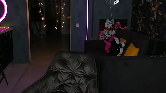 Blckmirrorr online show from November 8, 10:20 am