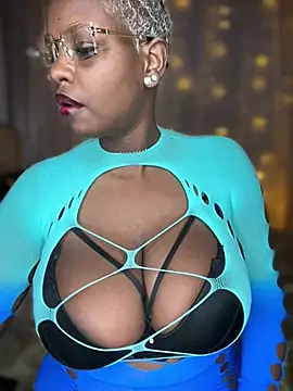 ScarletMuseX online show from July 17, 7:39 pm