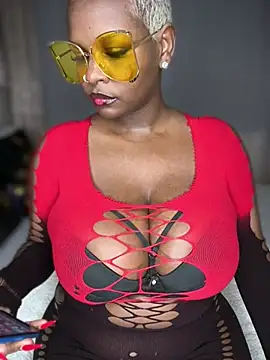 ScarletMuseX online show from July 6, 5:59 pm