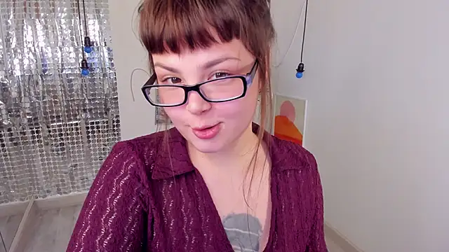 Mayayammy online show from December 15, 1:38 pm