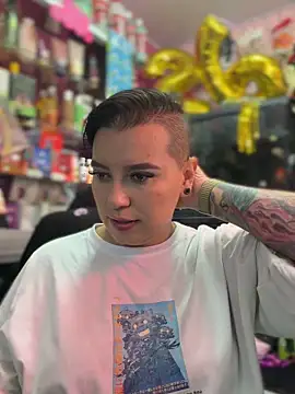 TamySweetness online show from February 7, 5:17 pm