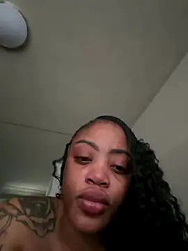 Snapshot of BedroomBullyX5 chatting on September 15, 9:50 am BedroomBullyX5 online show from September 15, 9:50 am