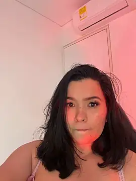 LISA LICKS online show from June 7, 7:04 am