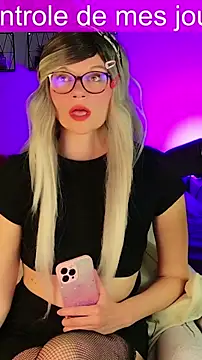 Kittychatte online show from April 27, 7:55 pm