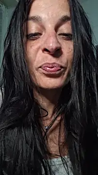 patatinahot87 online show from April 29, 5:30 pm