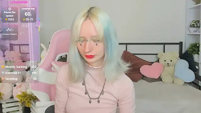 Katia Kim online show from May 5, 5:32 am