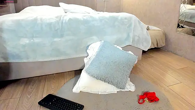 Your Wet Desire online show from March 19, 9:13 am