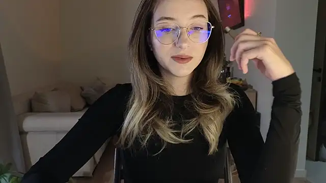 PassionAnn online show from April 29, 7:08 pm