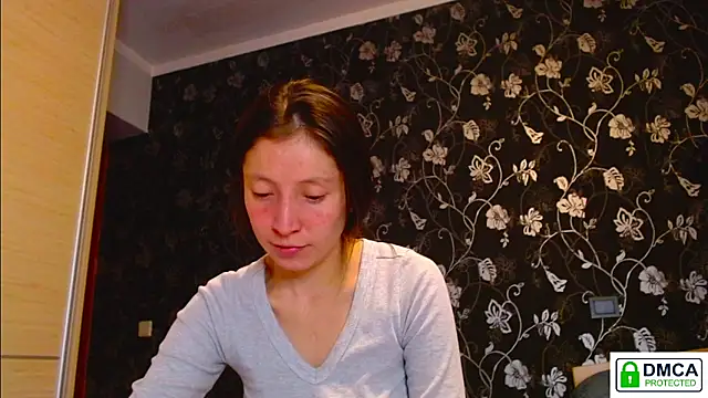 Sophi Cute online show from January 8, 2:10 pm