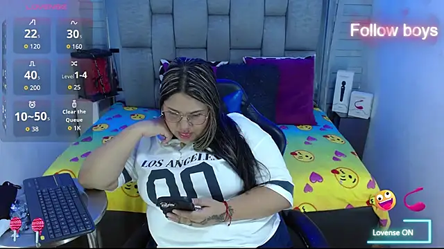 evelin zaens online show from October 24, 5:36 am