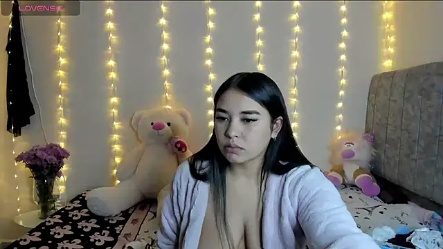 SaraCrow online show from April 23, 4:53 am