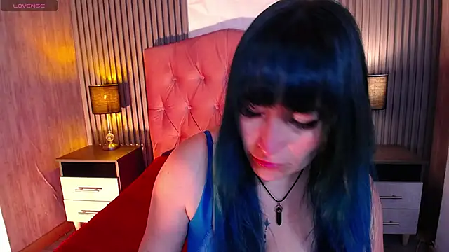 alicia moom online show from April 23, 7:38 pm