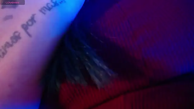 alicia moom online show from November 19, 7:47 pm