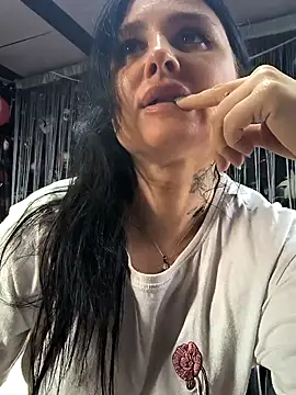 KikiXRed online show from March 20, 2:22 pm