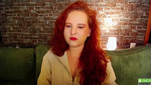 FlowerOfFreedom  online show from December 17, 5:00 am