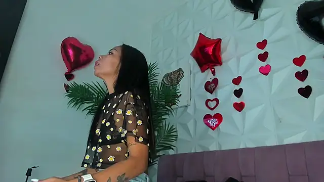 Hellen Sky online show from April 23, 7:05 pm