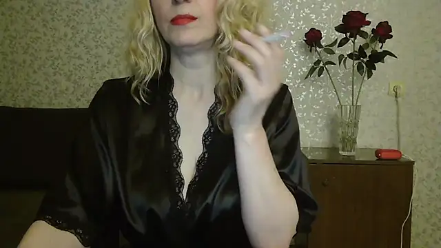 Natasha Nannette online show from April 22, 7:33 pm