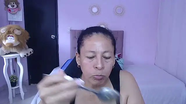 mature martina online show from March 13, 7:48 pm