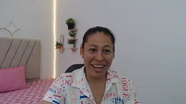 mature martina online show from April 23, 8:11 pm