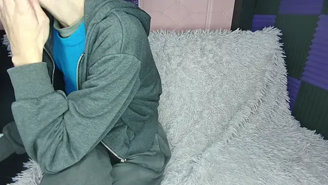 Vegas Vittoria online show from December 2, 6:32 pm