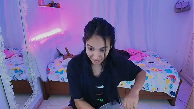 Snapshot of Nanami_19 chatting on October 11, 7:27 pm Nanami 19 online show from October 11, 7:27 pm
