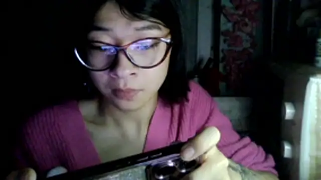 CarlyJoy online show from March 10, 2:43 pm