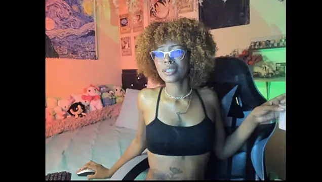 Cristal Jonasxh online show from May 1, 2:37 am