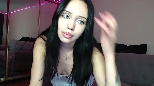 Snapshot of KathrineBerry chatting on September 19, 7:29 am KathrineBerry online show from September 19, 7:29 am