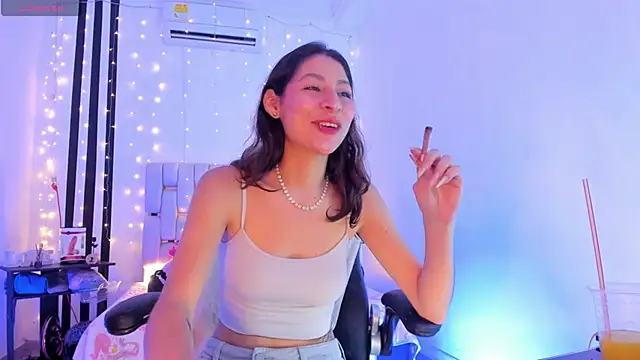 Gorgeous Team online show from April 22, 8:50 pm