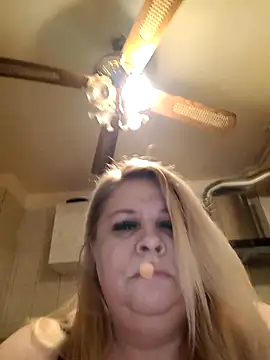 AriannaMilf online show from December 13, 8:04 pm