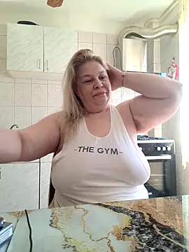 AriannaMilf online show from April 26, 10:46 am