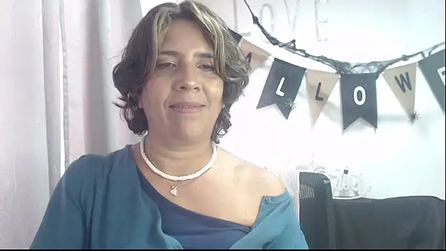 Snapshot of Victoria_meester chatting on October 16, 8:33 pm Victoria meester online show from October 16, 8:33 pm