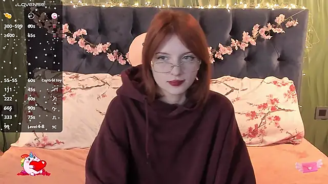 AliceLanley online show from October 1, 12:10 pm