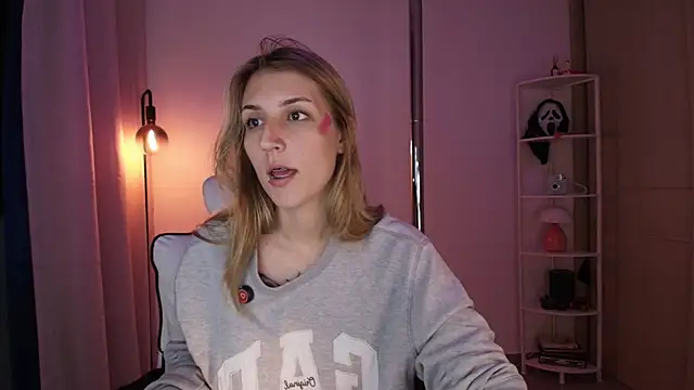 Dakotaa  online show from December 17, 4:38 am