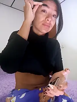 Tammyforever online show from April 25, 2:25 pm